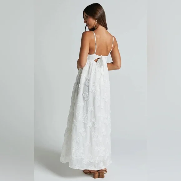 Showpo Claya Maxi Dress - Picture 2 of 3